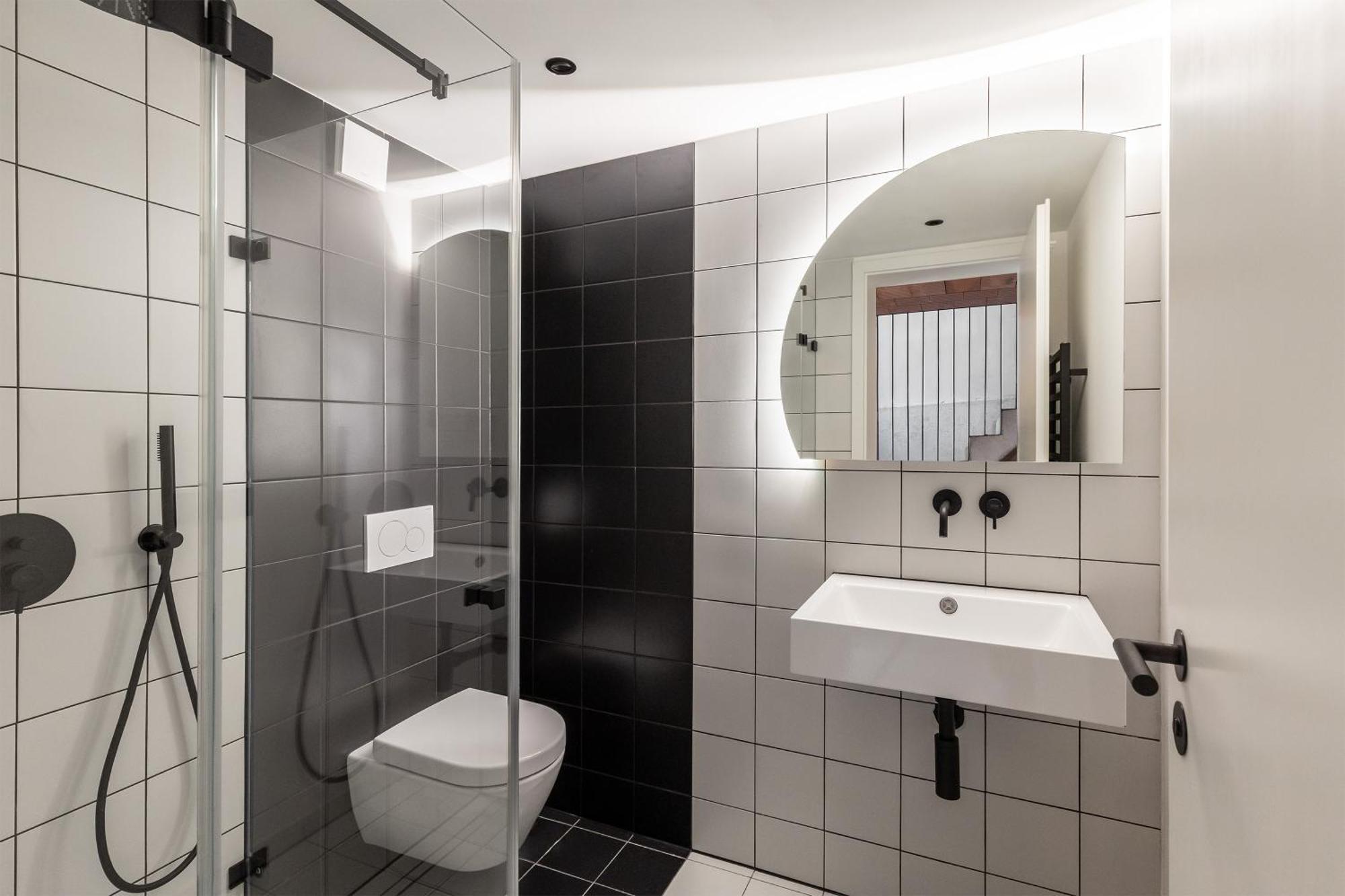 Coolest Apartment In Berlin, Easy Check-In, Close To Center, Black & White Maisonette #6 Exterior photo